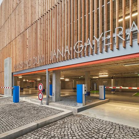 Studio Voluntario Hradec Králové المظهر الخارجي الصورة